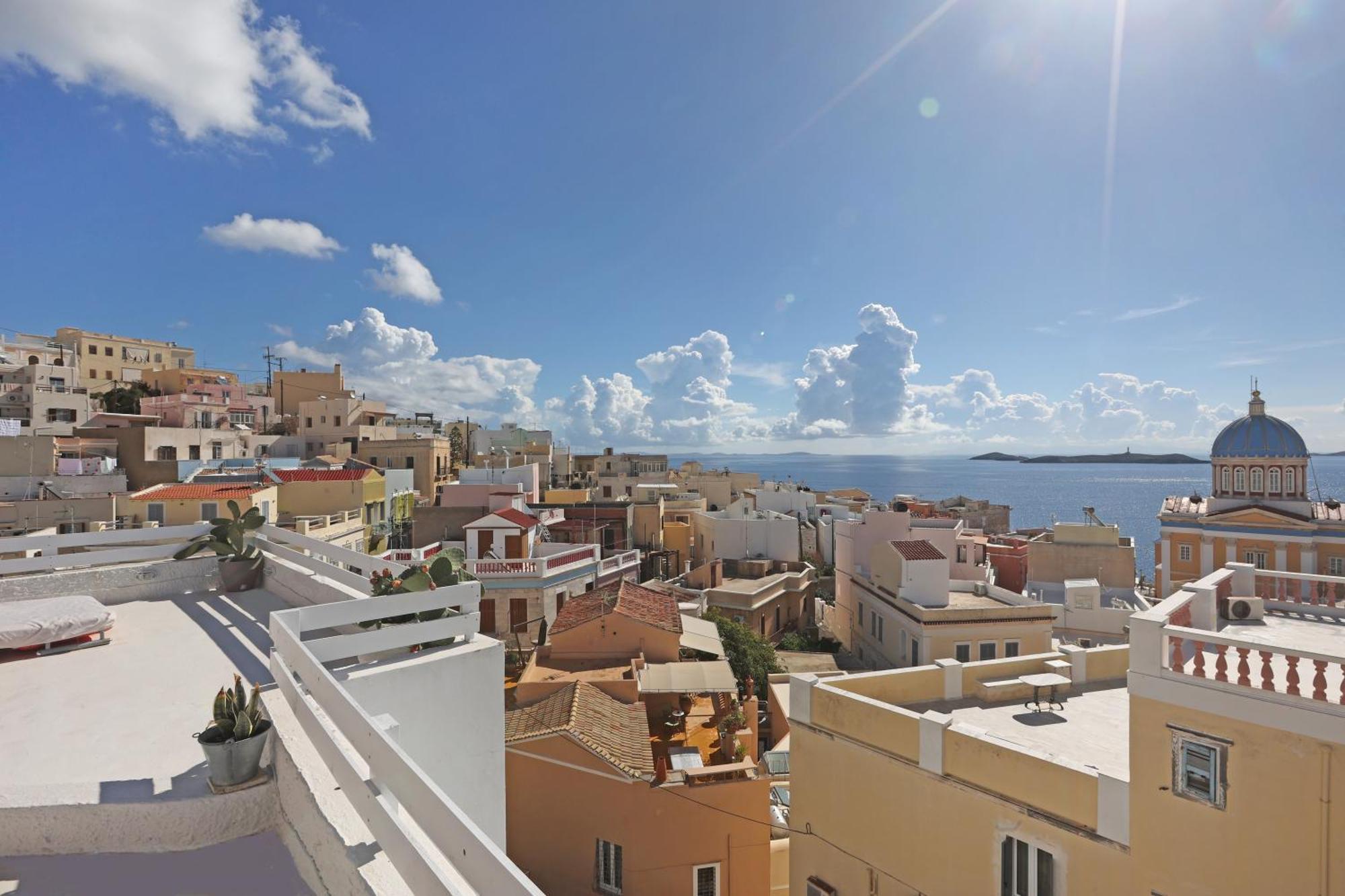 San Nikolas View Guest House Ermoupoli Eksteriør billede