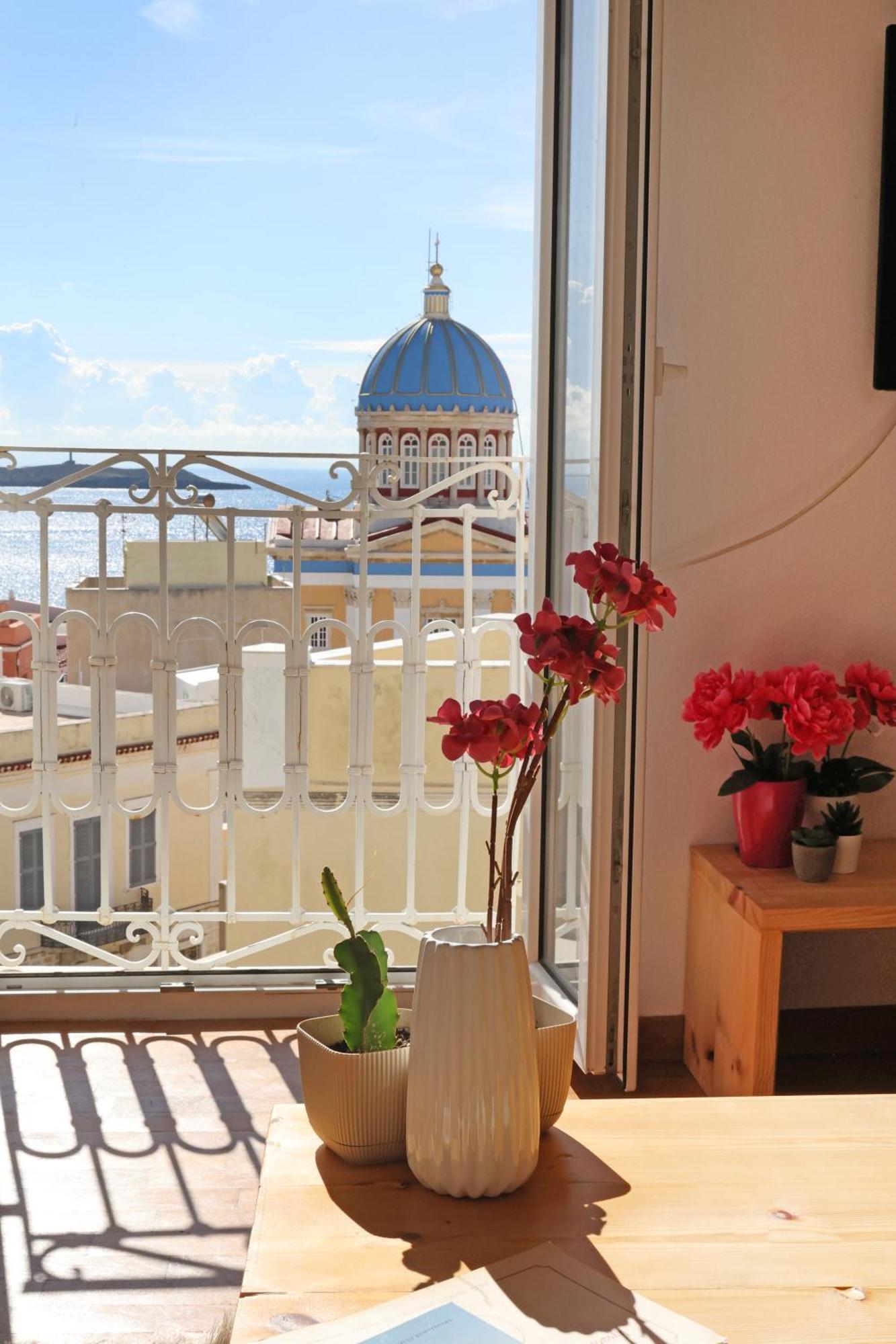 San Nikolas View Guest House Ermoupoli Eksteriør billede